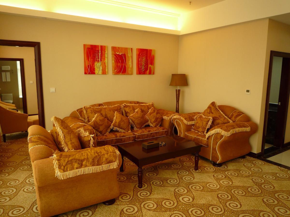 Guangzhou Yifeng Hotel Esterno foto